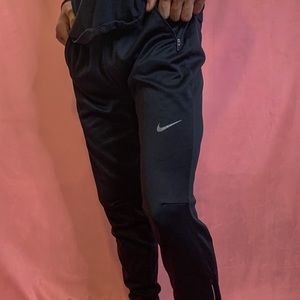Nike Men’s Track Pants 👖